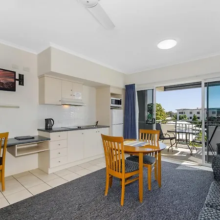 Madison Ocean Breeze Apartments Townsville Exterior photo