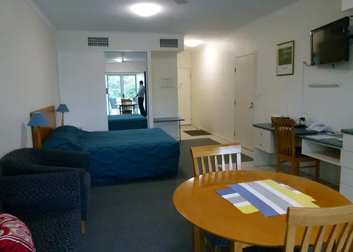 Madison Ocean Breeze Apartments